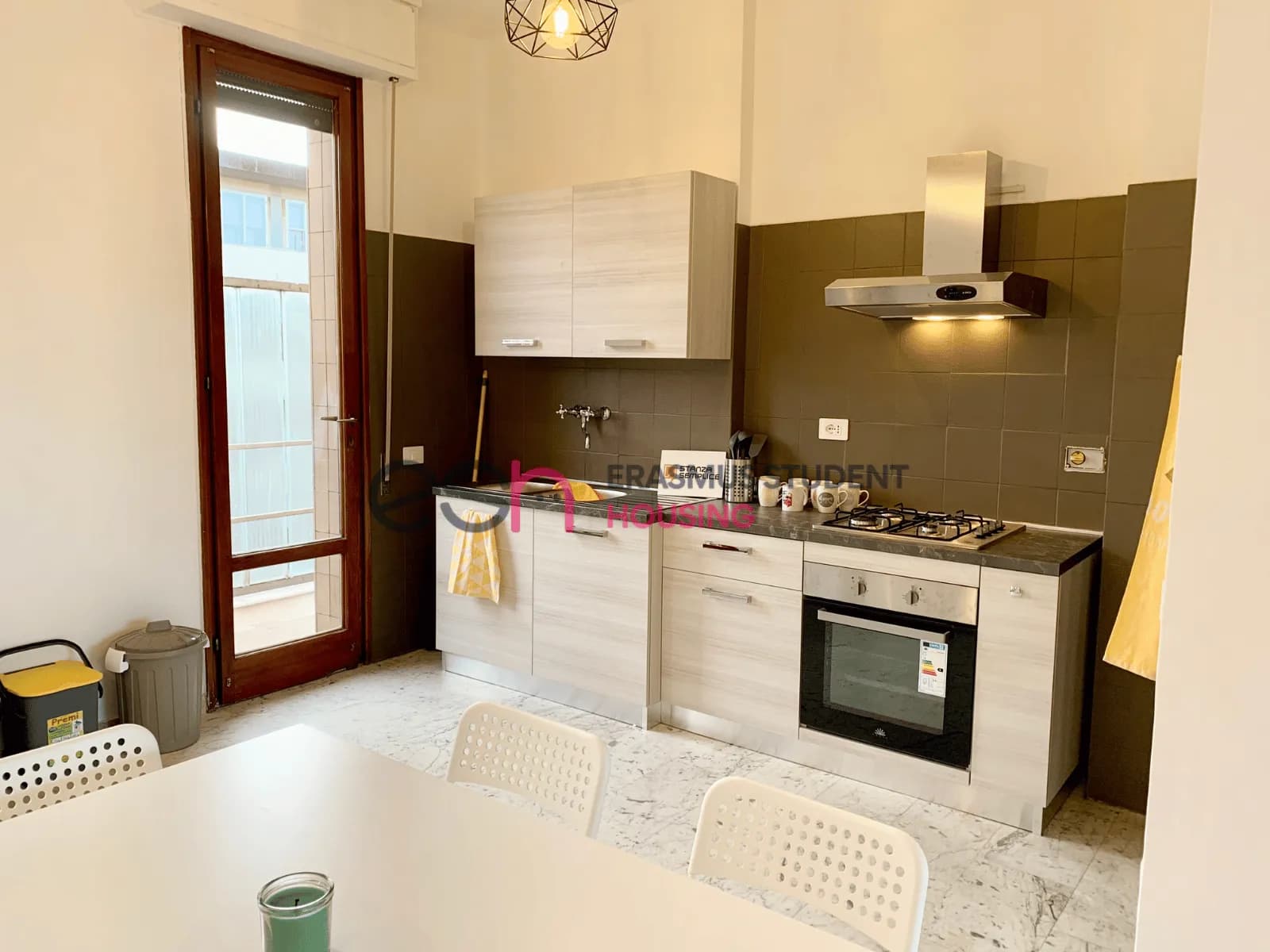 Kitchen 1