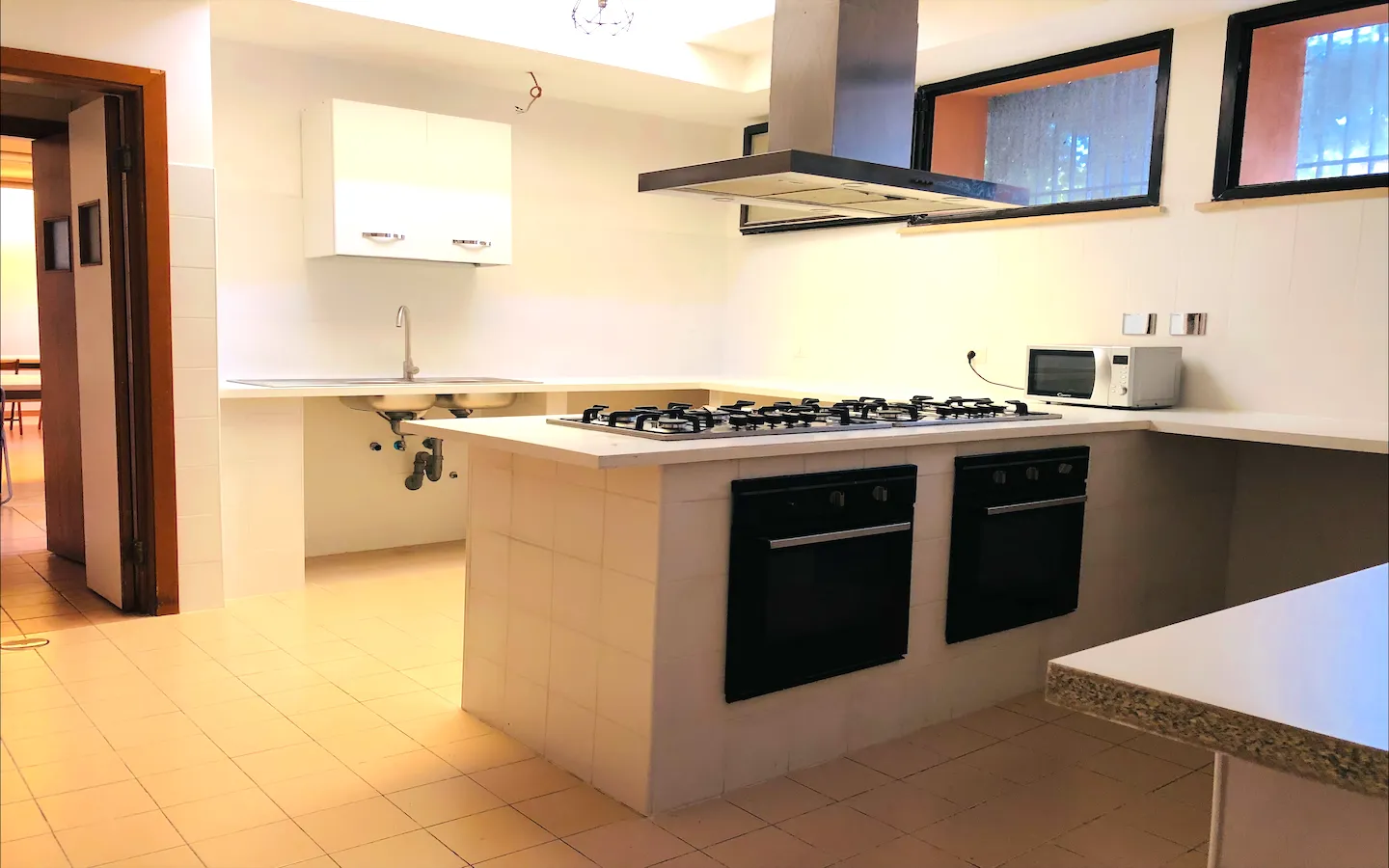 Kitchen 1