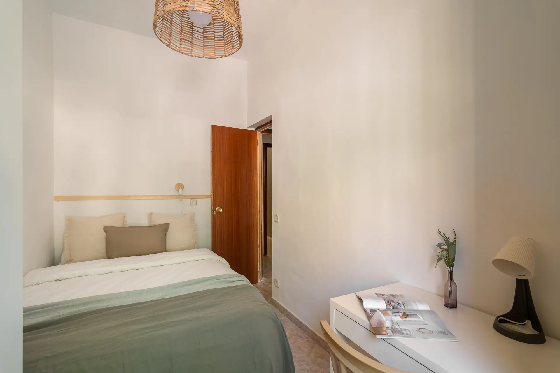 Private room in Barcelona photo 2