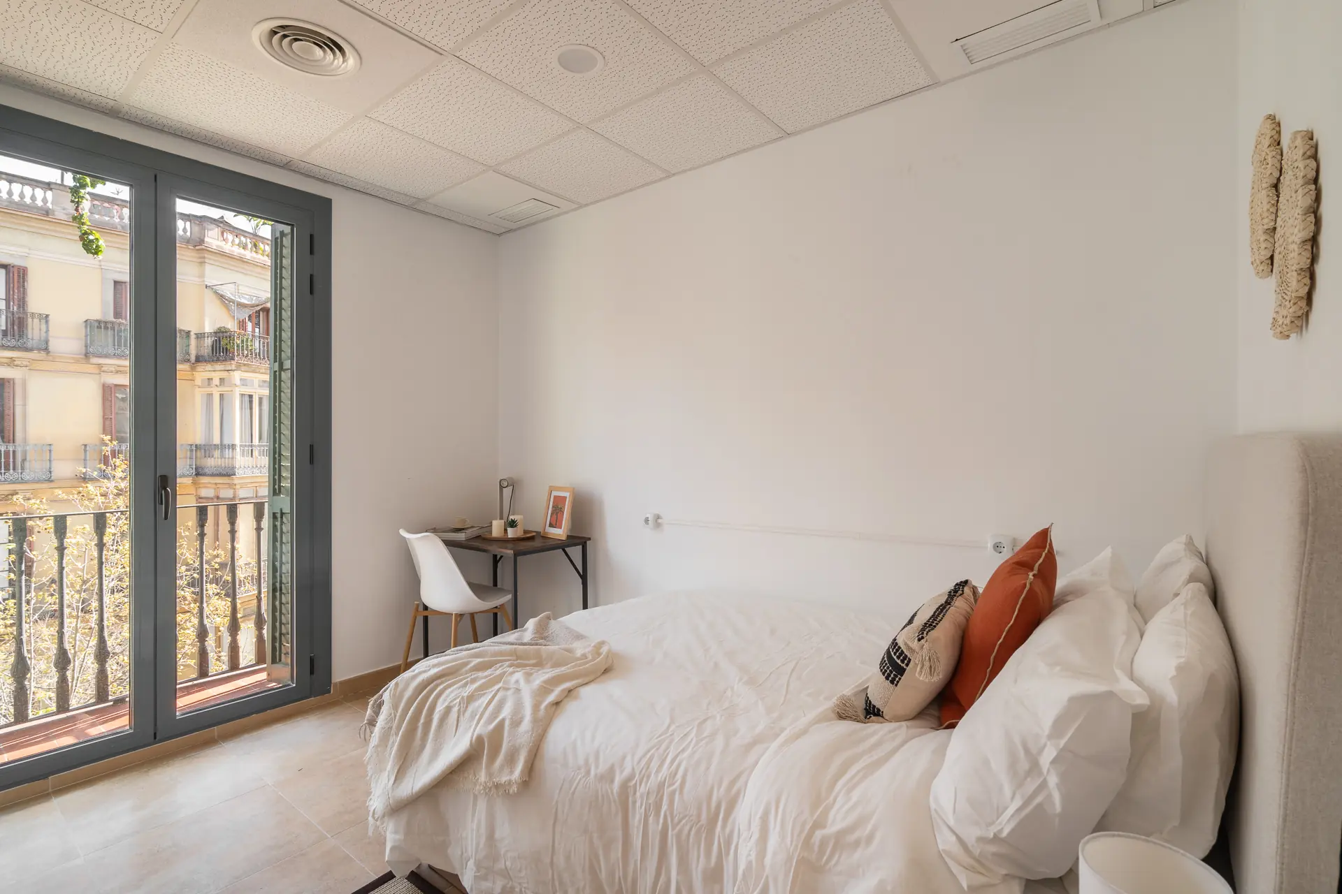 Private room in Barcelona photo 2