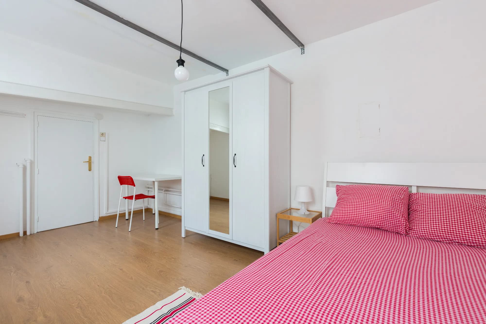Private room in Barcelona photo 4