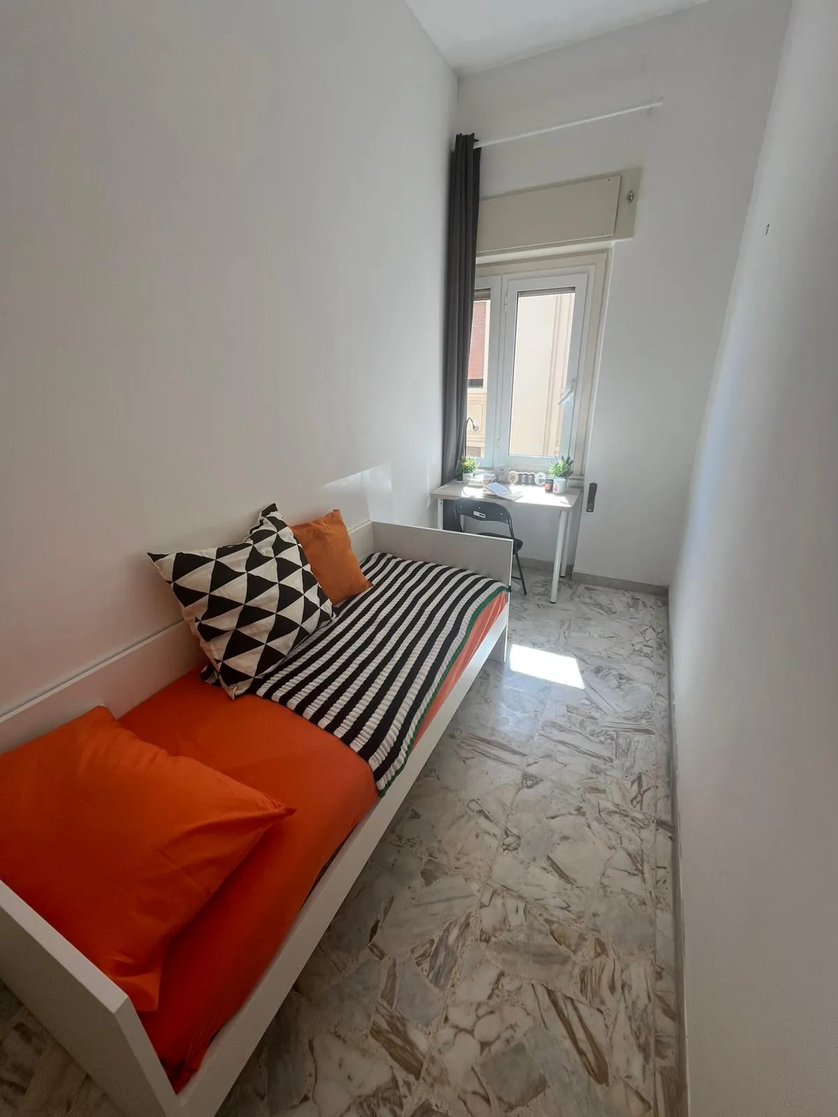 Stanza privata a Cagliari photo 3